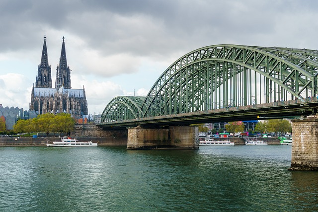 Pixabay | ID: 2936028 | Tags: köln, kölner dom, rhein | User: 5443882 | URL: https://pixabay.com/de/photos/k%C3%B6ln-k%C3%B6lner-dom-rhein-2936028/